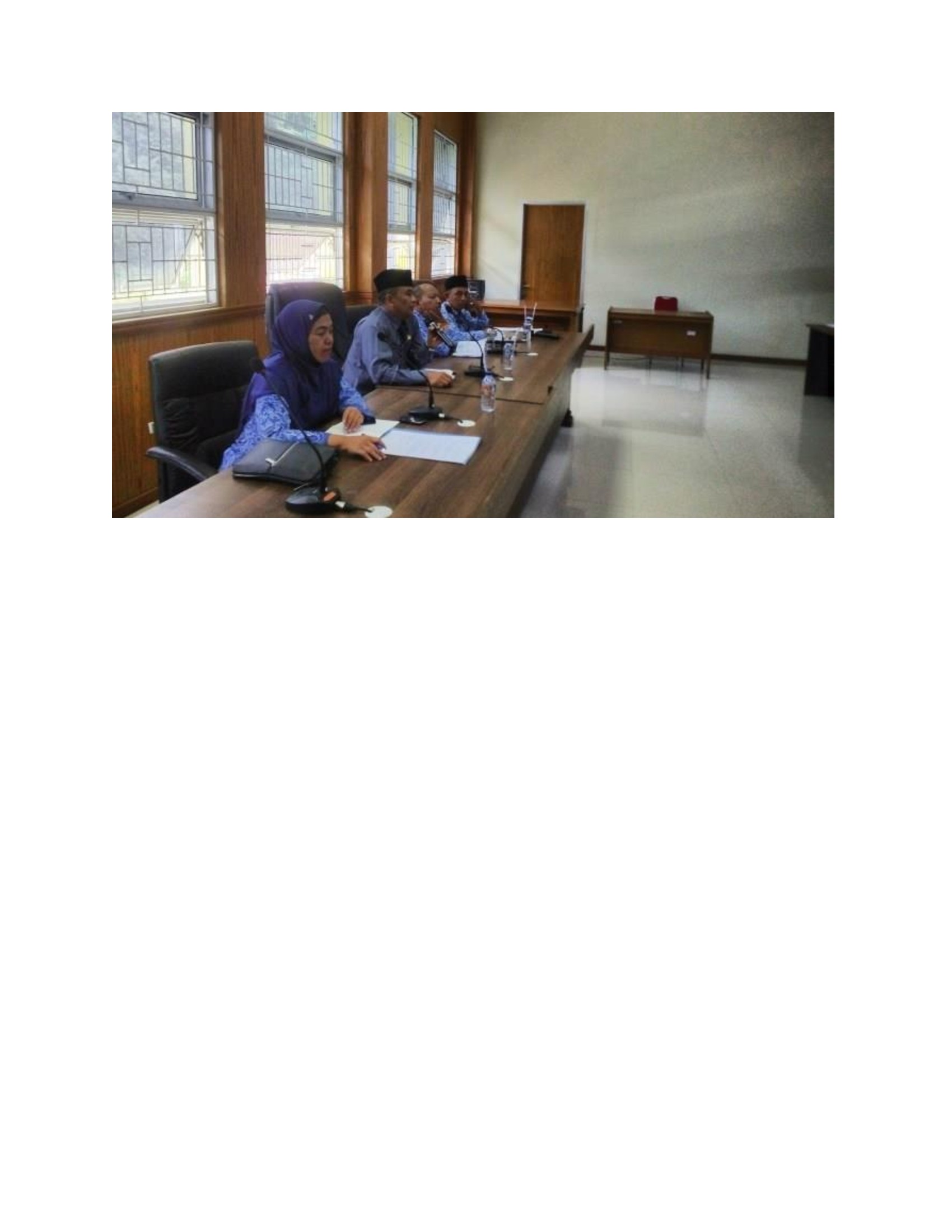 Kadisdikpora Buka Rapat Bulanan Staf di Lingkup Disdikpora Kab. Solok